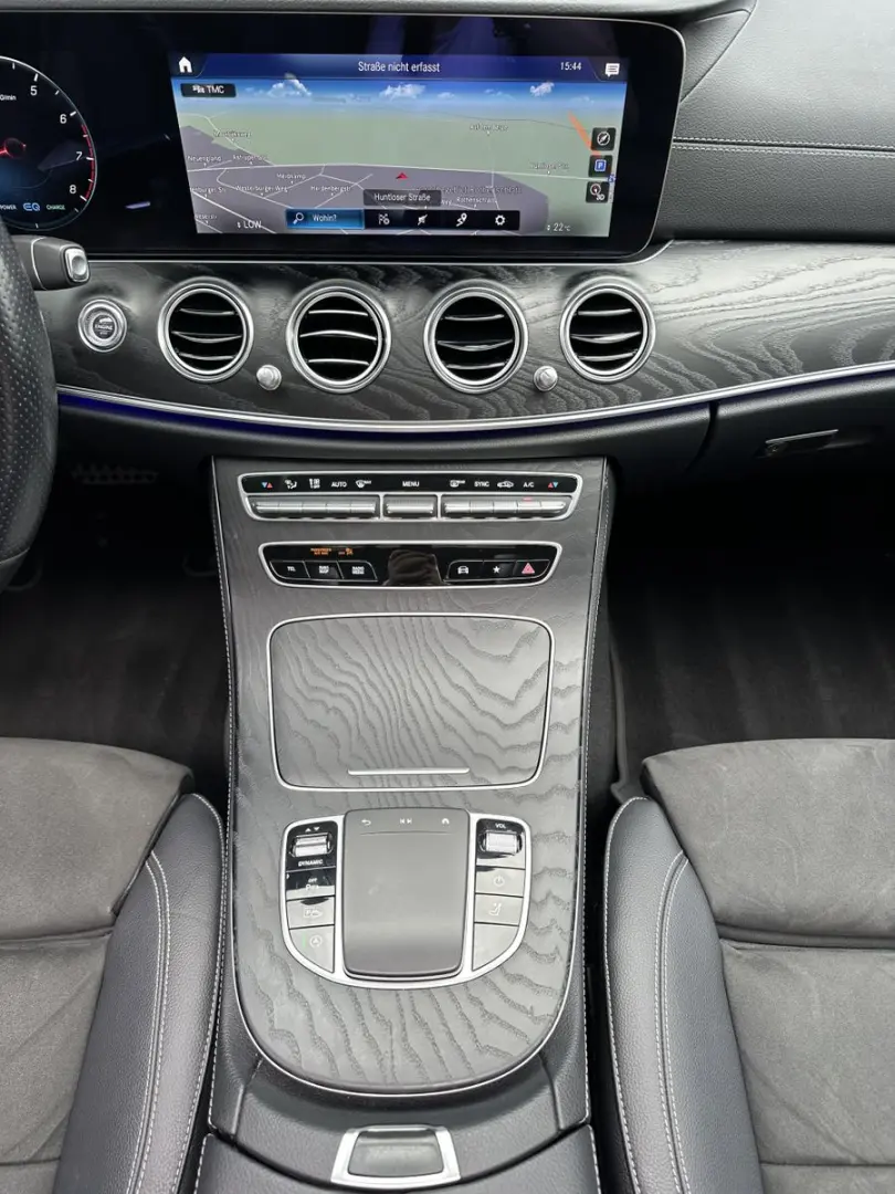 E 200 T AMG-Line NAV+LED+PANORAMA+BURMESTER+360°