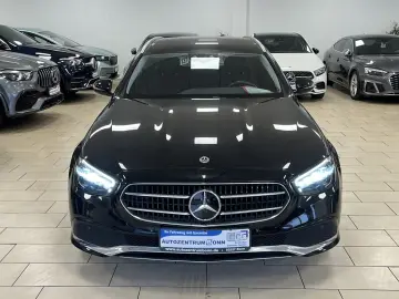 E 300 Avantgarde*ACC*LED*Navi*R.Cam*SHZ*CarPlay*