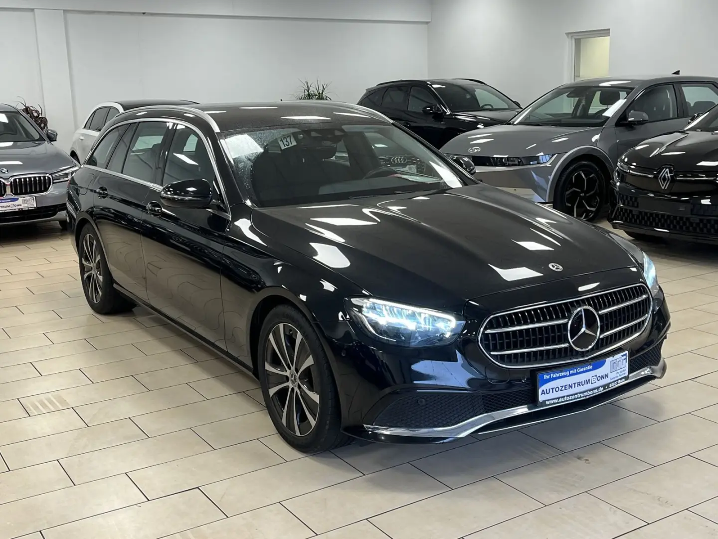 E 300 Avantgarde*ACC*LED*Navi*R.Cam*SHZ*CarPlay*