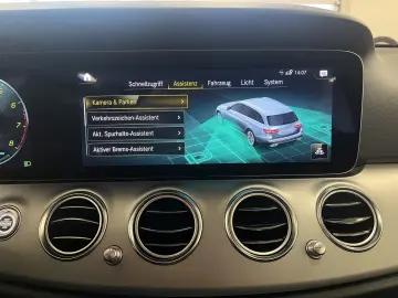 E 300 Avantgarde*ACC*LED*Navi*R.Cam*SHZ*CarPlay*