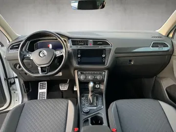 Tiguan 2.0 TDI DSG 4M *PANO *AHK *DIGITAL *17