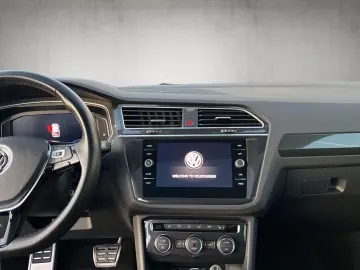 Tiguan 2.0 TDI DSG 4M *PANO *AHK *DIGITAL *17