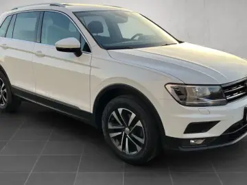 Tiguan 2.0 TDI DSG 4M  PANO  AHK  DIGITAL  17 LM