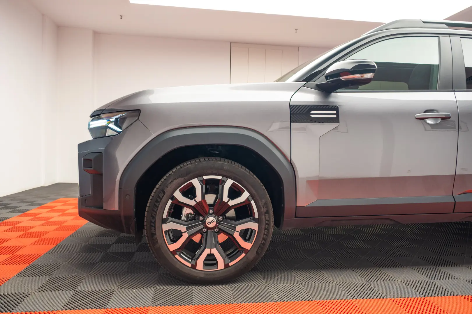 Dacia Bigster Hybrid - Echipare Journey