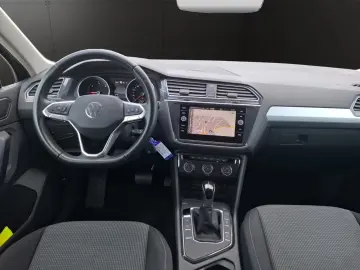 Tiguan 2.0 TDI DSG Basis NAVI+PDC+LED Klima