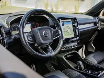 Volvo XC 40