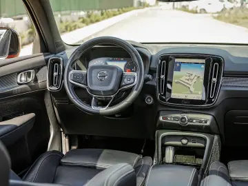 Volvo XC 40
