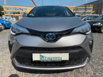 C-HR Hybrid Team D