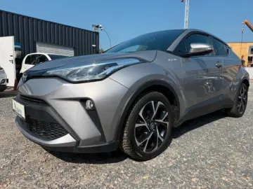 C-HR Hybrid Team D