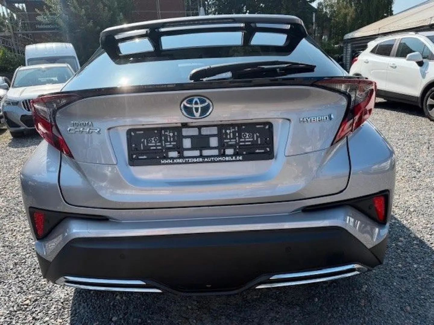 C-HR Hybrid Team D