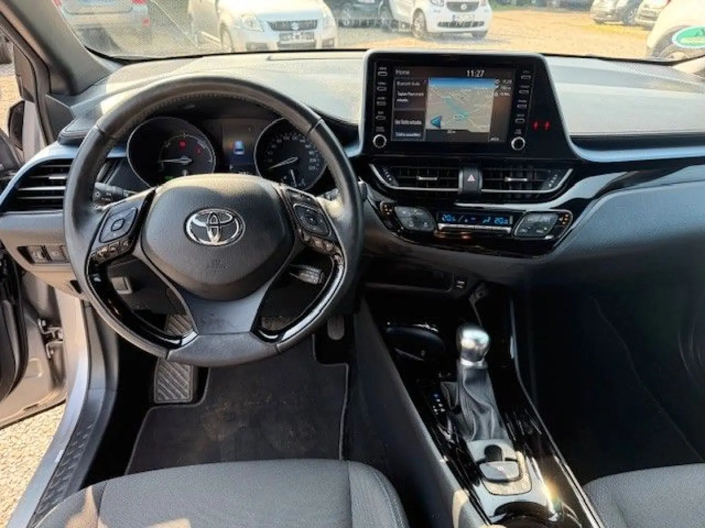 C-HR Hybrid Team D