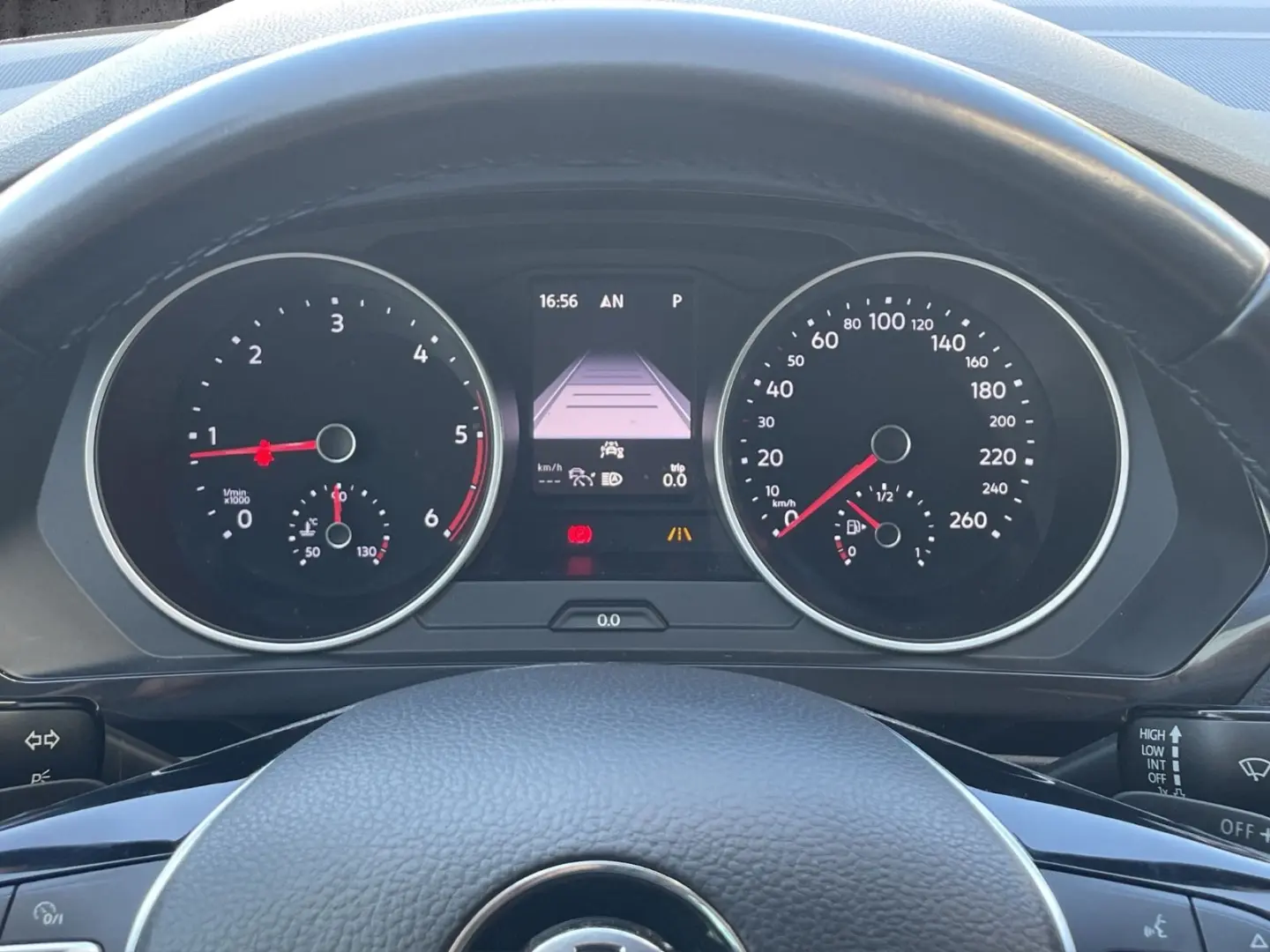Tiguan ComfortlineBMT 2.0 TDI DSG*NAVI*APPLE*ACC