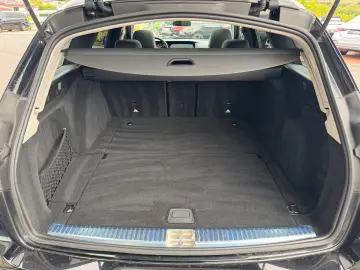 E 220d T 4M+AMG+Pano+Brum+360+Night