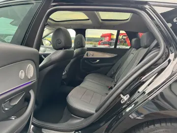 E 220d T 4M+AMG+Pano+Brum+360+Night