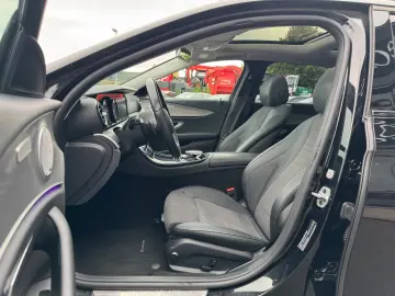 E 220d T 4M+AMG+Pano+Brum+360+Night
