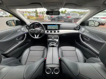 E 220d T 4M+AMG+Pano+Brum+360+Night
