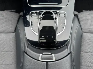 E 220d T 4M+AMG+Pano+Brum+360+Night