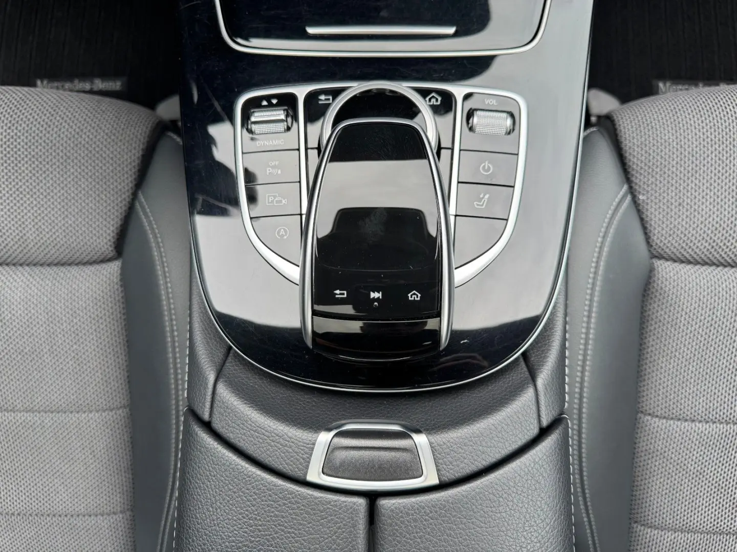 E 220d T 4M+AMG+Pano+Brum+360+Night