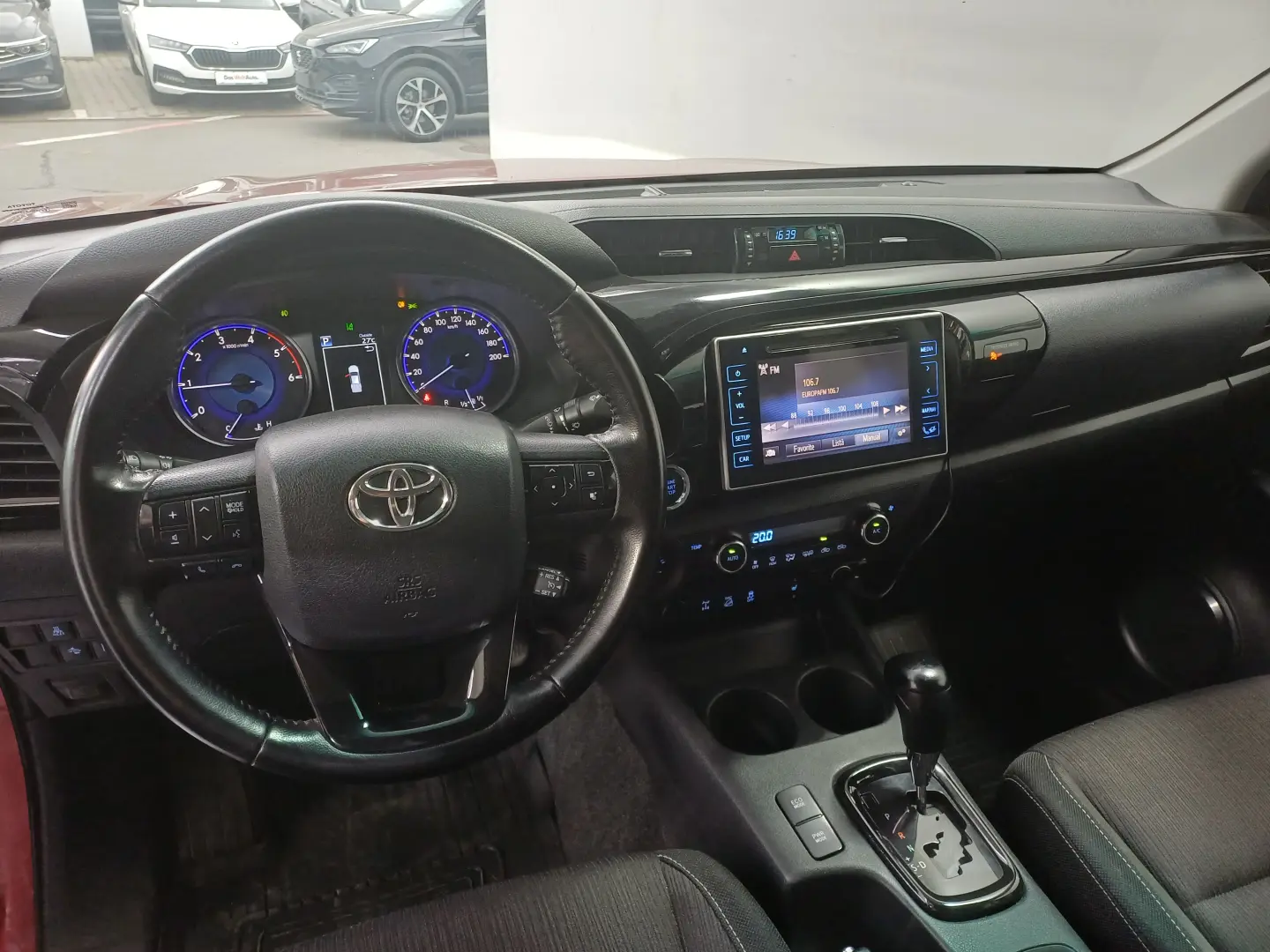 Toyota Hilux Double Cab 2.4TDi 150CP Automat 4×4