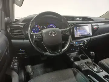 Toyota Hilux Double Cab 2.4TDi 150CP Automat 4×4
