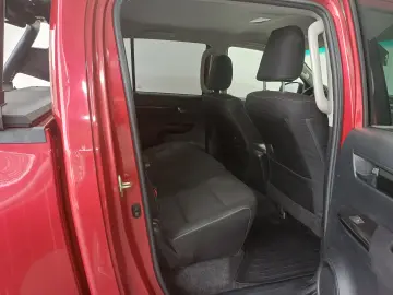 Toyota Hilux Double Cab 2.4TDi 150CP Automat 4×4