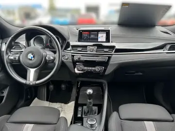 X2 xDrive18d Advantage Business-Paket Parkassist