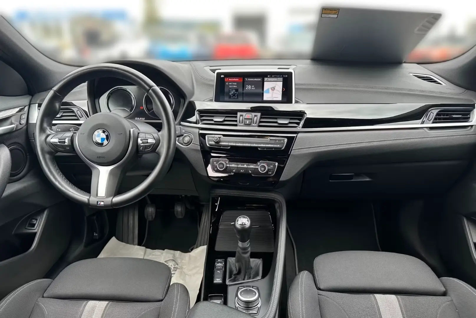 X2 xDrive18d Advantage Business-Paket Parkassist