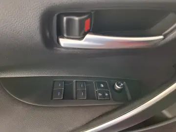 Toyota Corolla 1,8Hybrid 122CP Automat