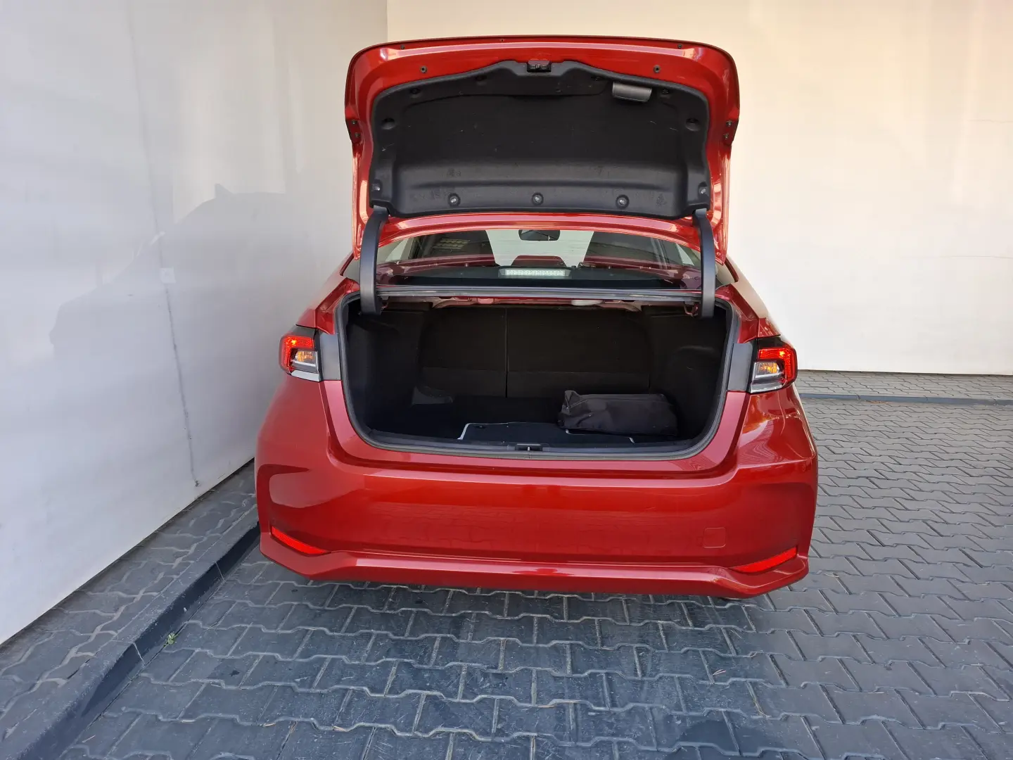 Toyota Corolla 1,8Hybrid 122CP Automat