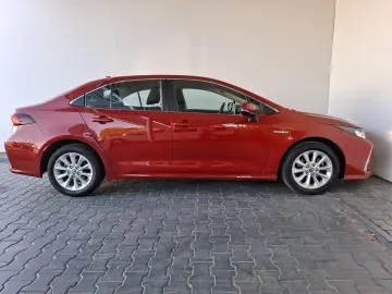 Toyota Corolla 1,8Hybrid 122CP Automat