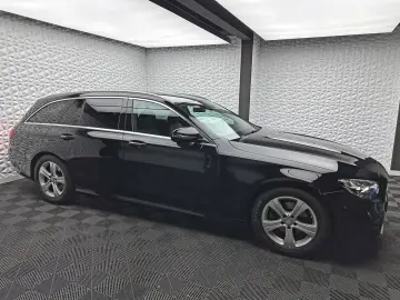 E200d AMG/DIAMANT/LED/R-CAM/AMBIENTE/DAB/MBUX