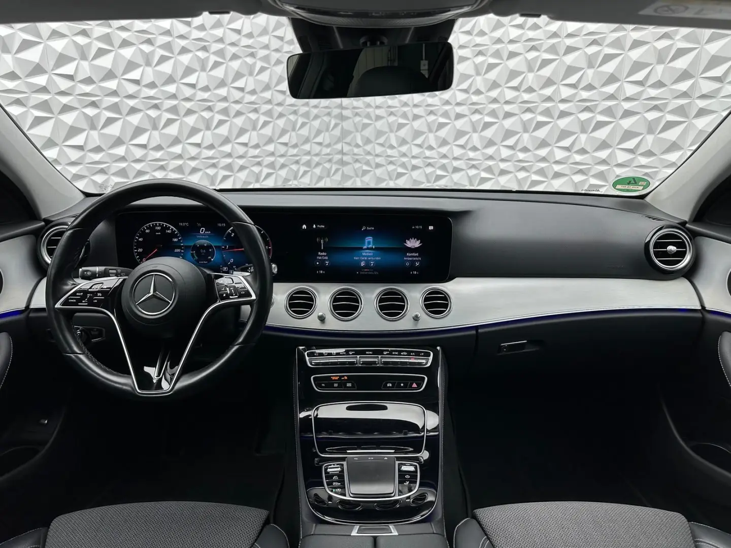 E200d AMG/DIAMANT/LED/R-CAM/AMBIENTE/DAB/MBUX