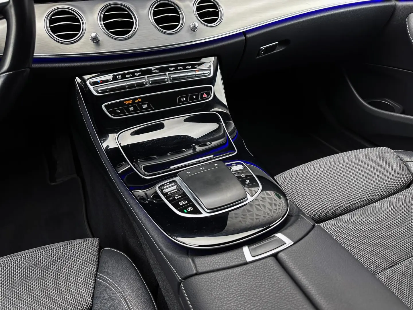 E200d AMG/DIAMANT/LED/R-CAM/AMBIENTE/DAB/MBUX