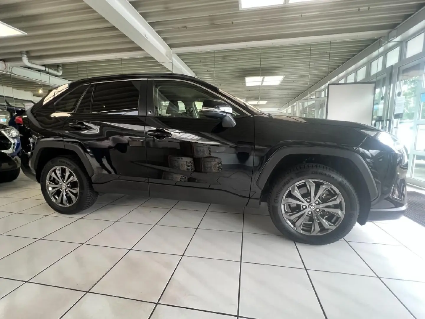 RAV4 Hybrid 4x2 Team D+ Technik-Paket