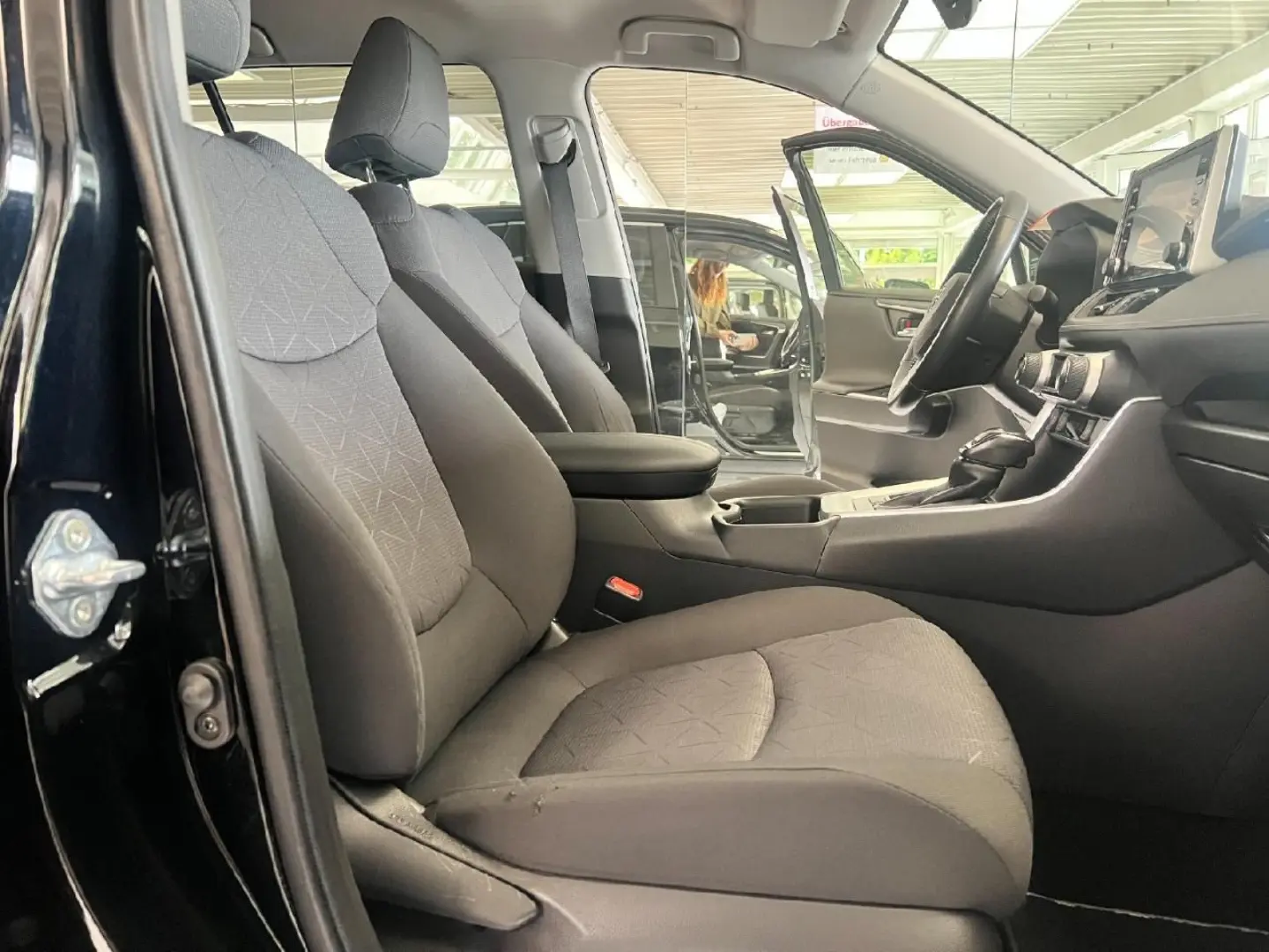 RAV4 Hybrid 4x2 Team D+ Technik-Paket