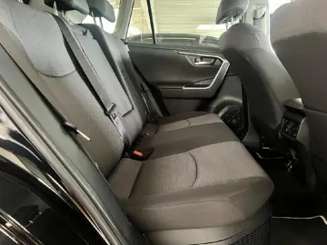 RAV4 Hybrid 4x2 Team D+ Technik-Paket
