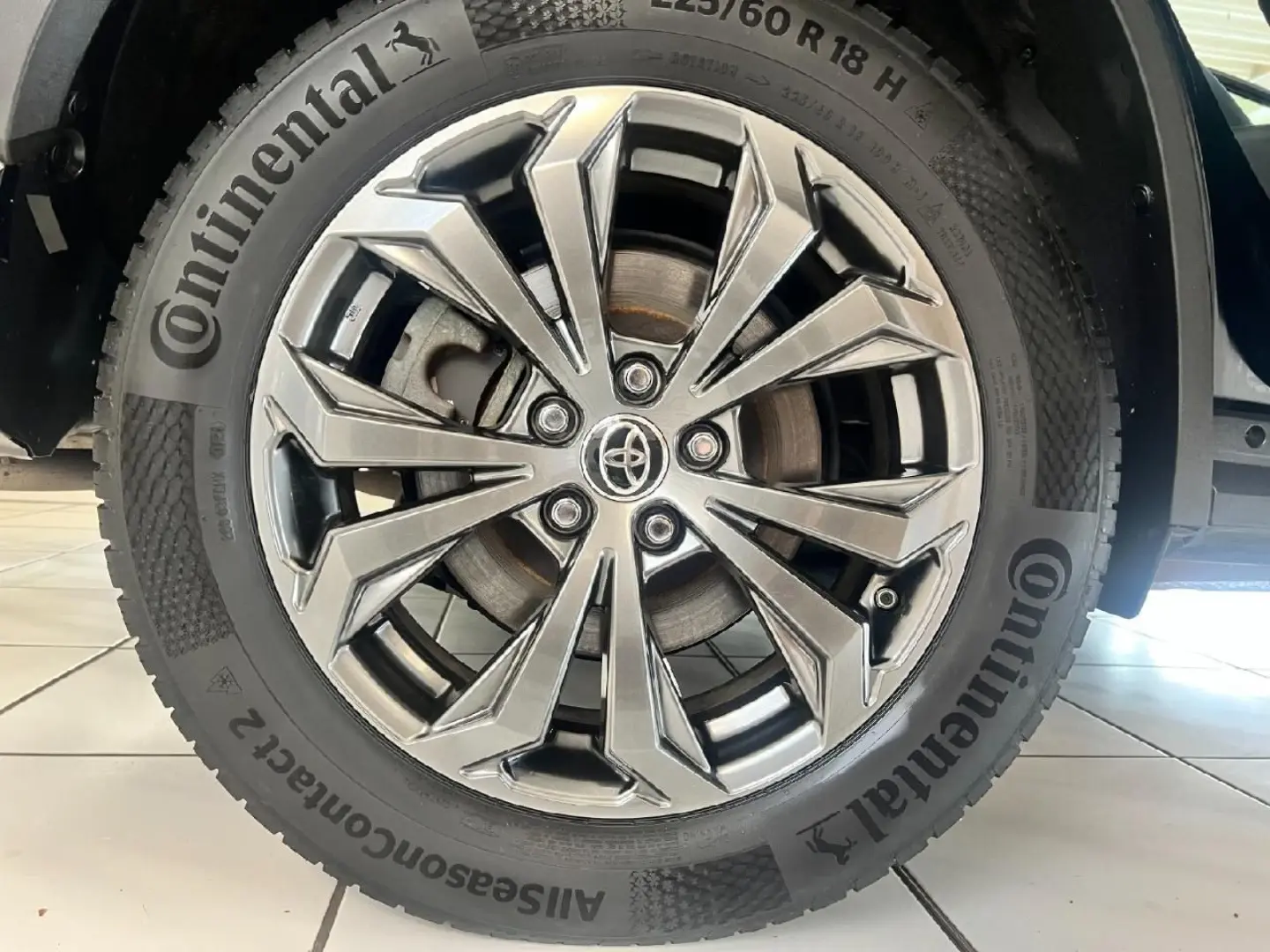 RAV4 Hybrid 4x2 Team D+ Technik-Paket