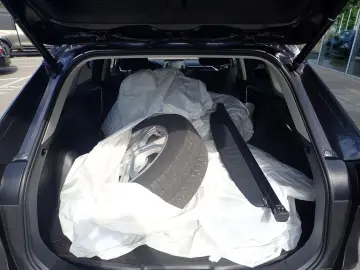 RAV 4 Hybrid 4x2 Team D, Tech.Paket, Navi,WKR
