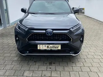 RAV4 2.5 Plug-in Hybrid 4x4 Techpaket Navi