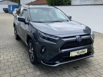 RAV4 2.5 Plug-in Hybrid 4x4 Techpaket Navi