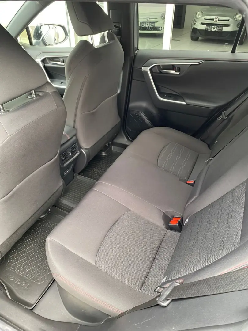RAV4 2.5 Plug-in Hybrid 4x4 Techpaket Navi