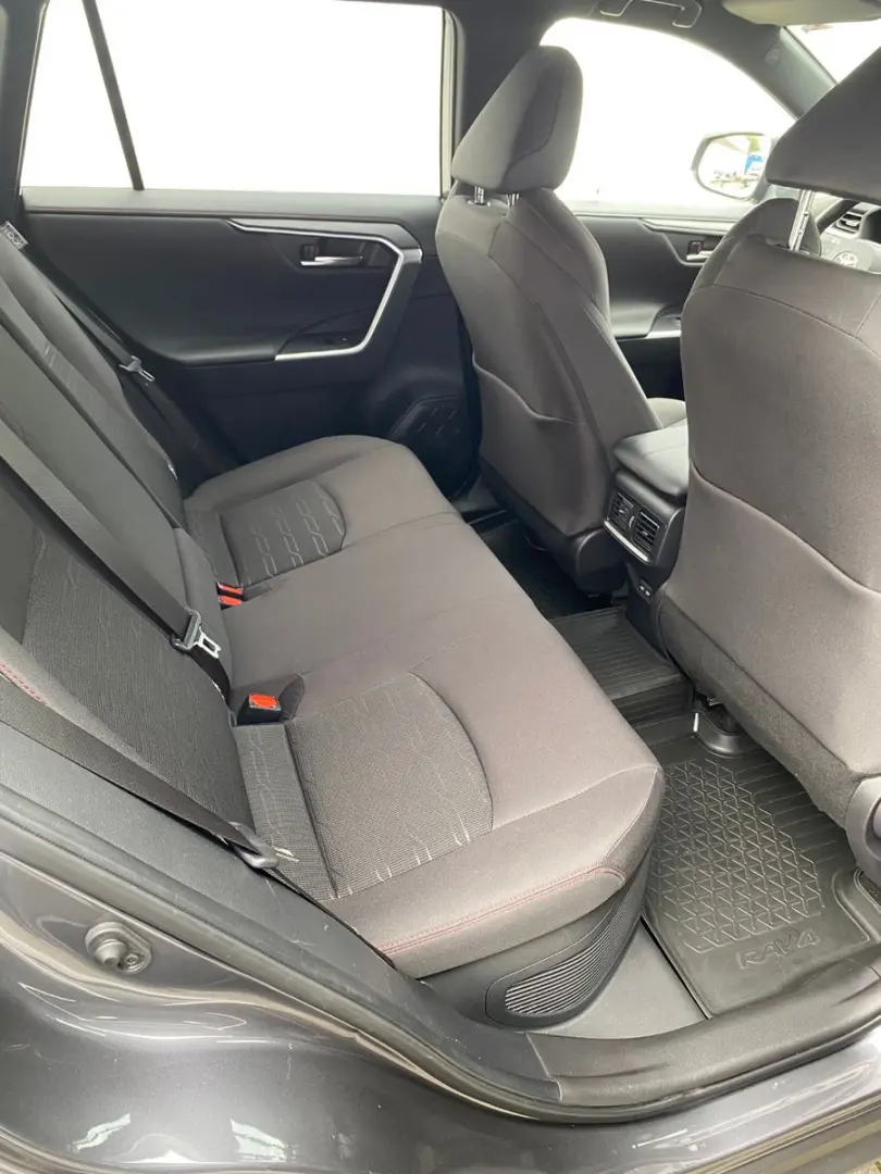 RAV4 2.5 Plug-in Hybrid 4x4 Techpaket Navi