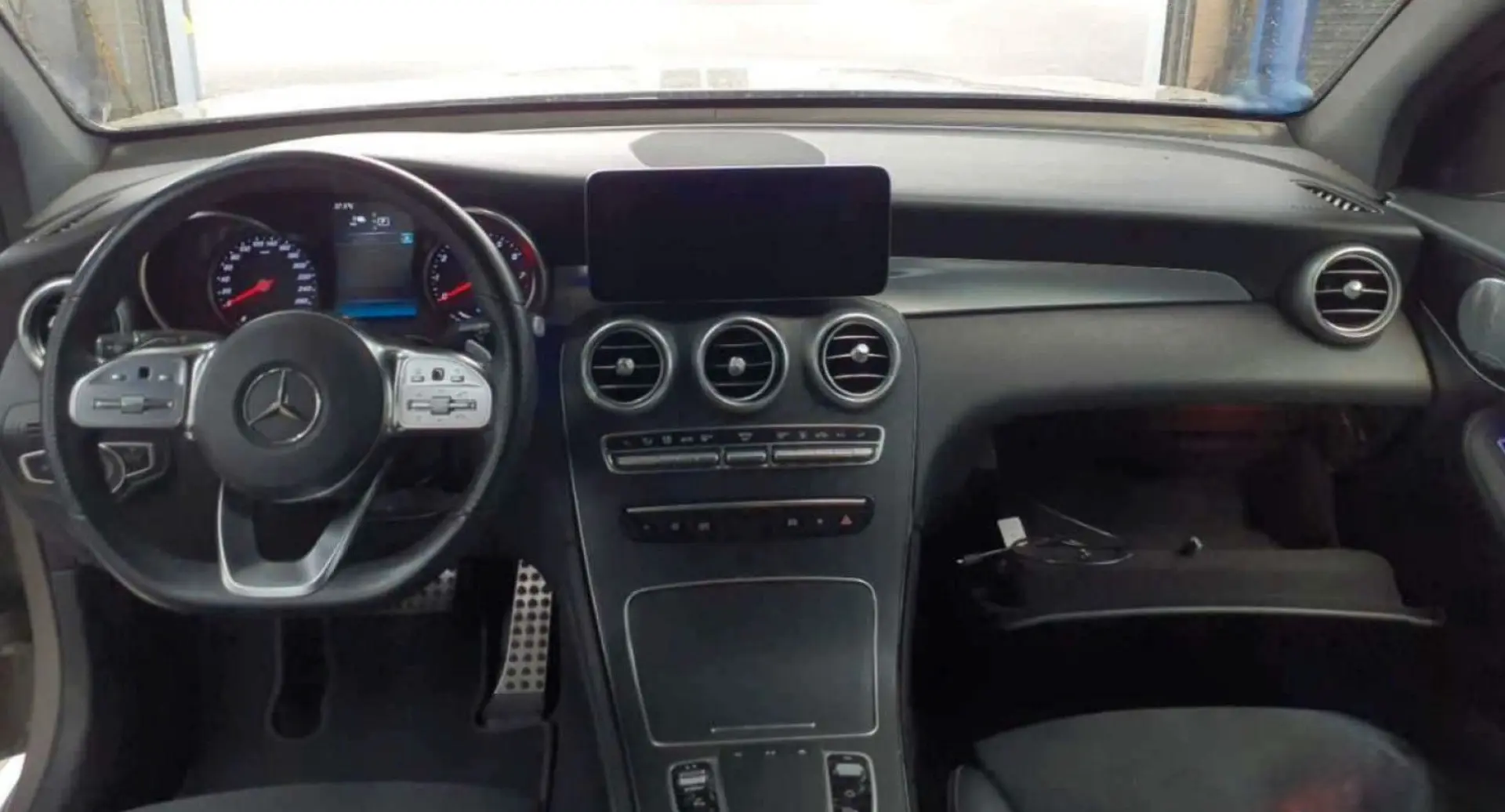 GLC 300e 4M AMG NIGHT AUGR+360°AMB BURMS KEY 20