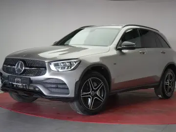 GLC 300 e 4Matic 9G-Tronic AMG Navi/Temp/Kamera/
