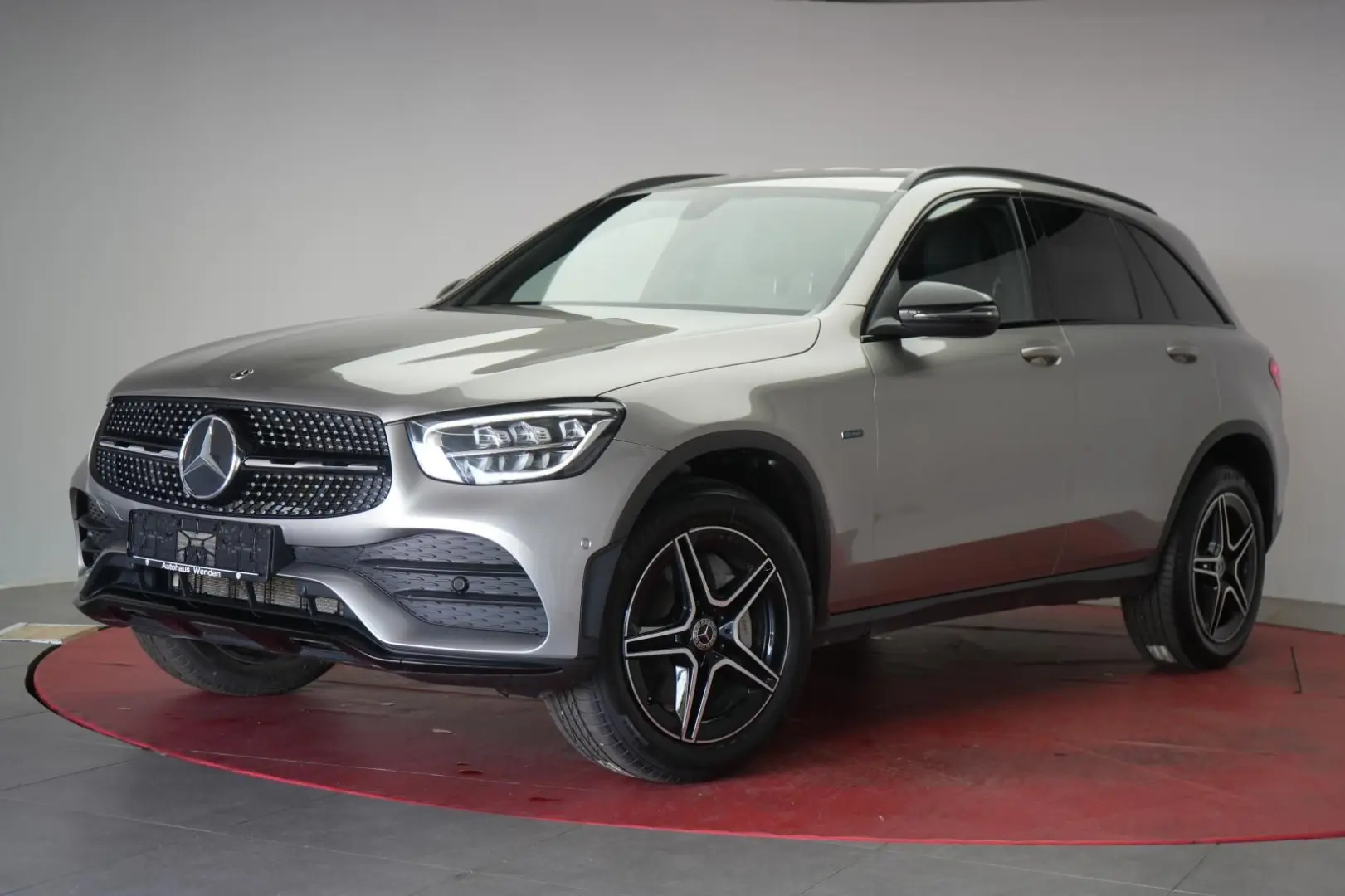 GLC 300 e 4Matic 9G-Tronic AMG Navi/Temp/Kamera/