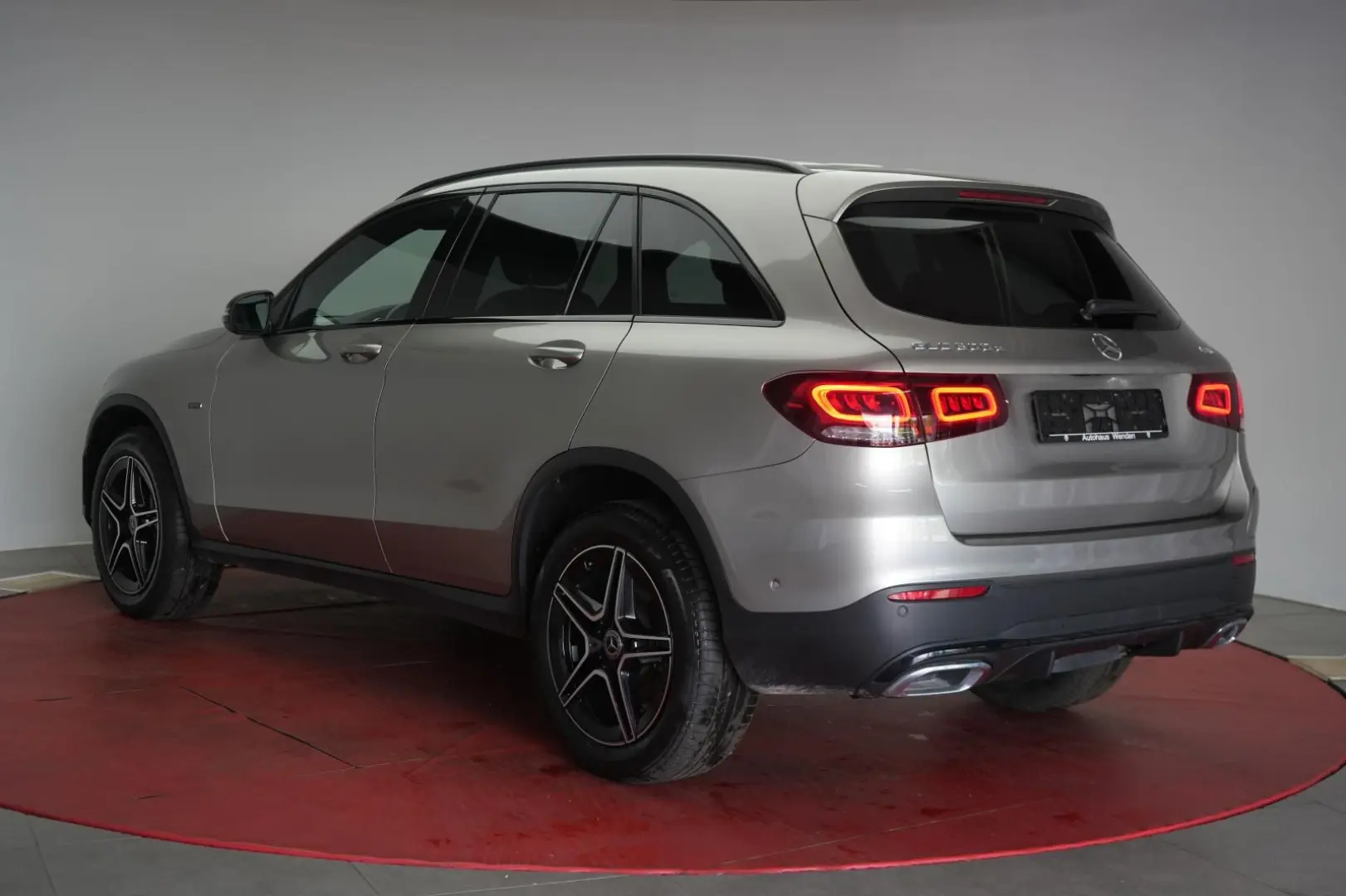 GLC 300 e 4Matic 9G-Tronic AMG Navi/Temp/Kamera/