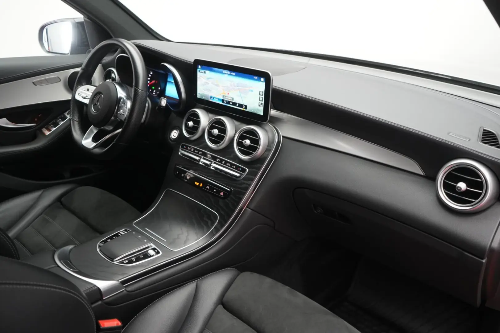 GLC 300 e 4Matic 9G-Tronic AMG Navi/Temp/Kamera/
