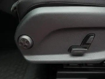 GLC 300 e 4Matic 9G-Tronic AMG Navi/Temp/Kamera/