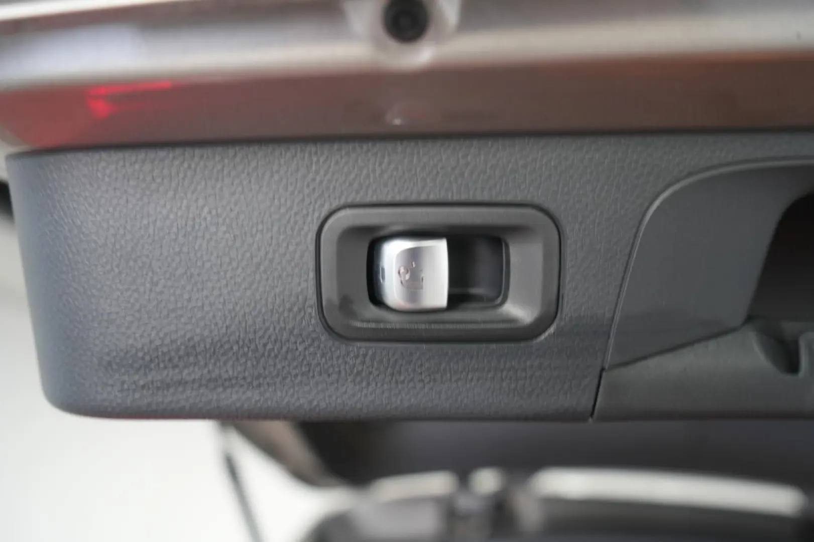 GLC 300 e 4Matic 9G-Tronic AMG Navi/Temp/Kamera/