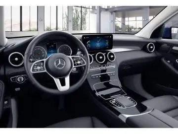 GLC 300 de 4M *AHK*AUT*MBUX*RKam*PTS*Shz*LED